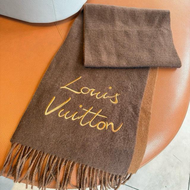 LV Scarf-107